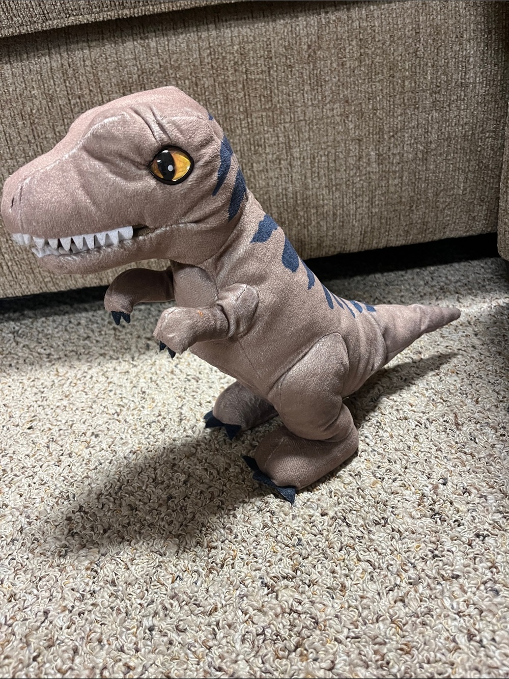 Jurassic World Roarin’ T-Rex